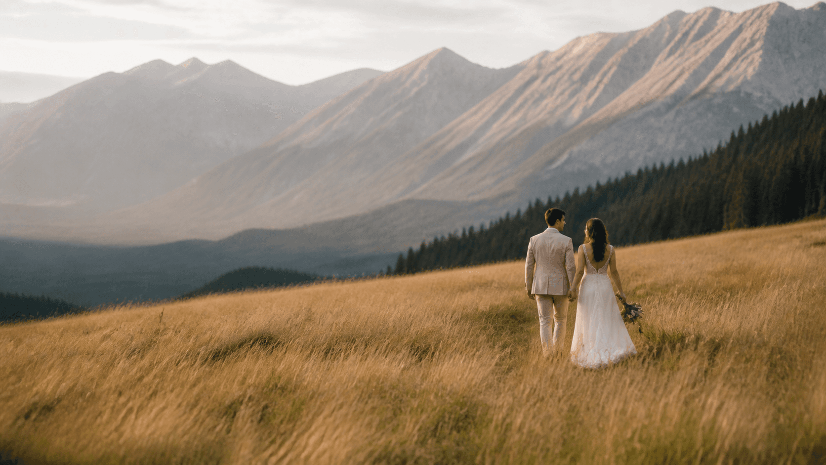 Mara Ellison featured wedding photograph